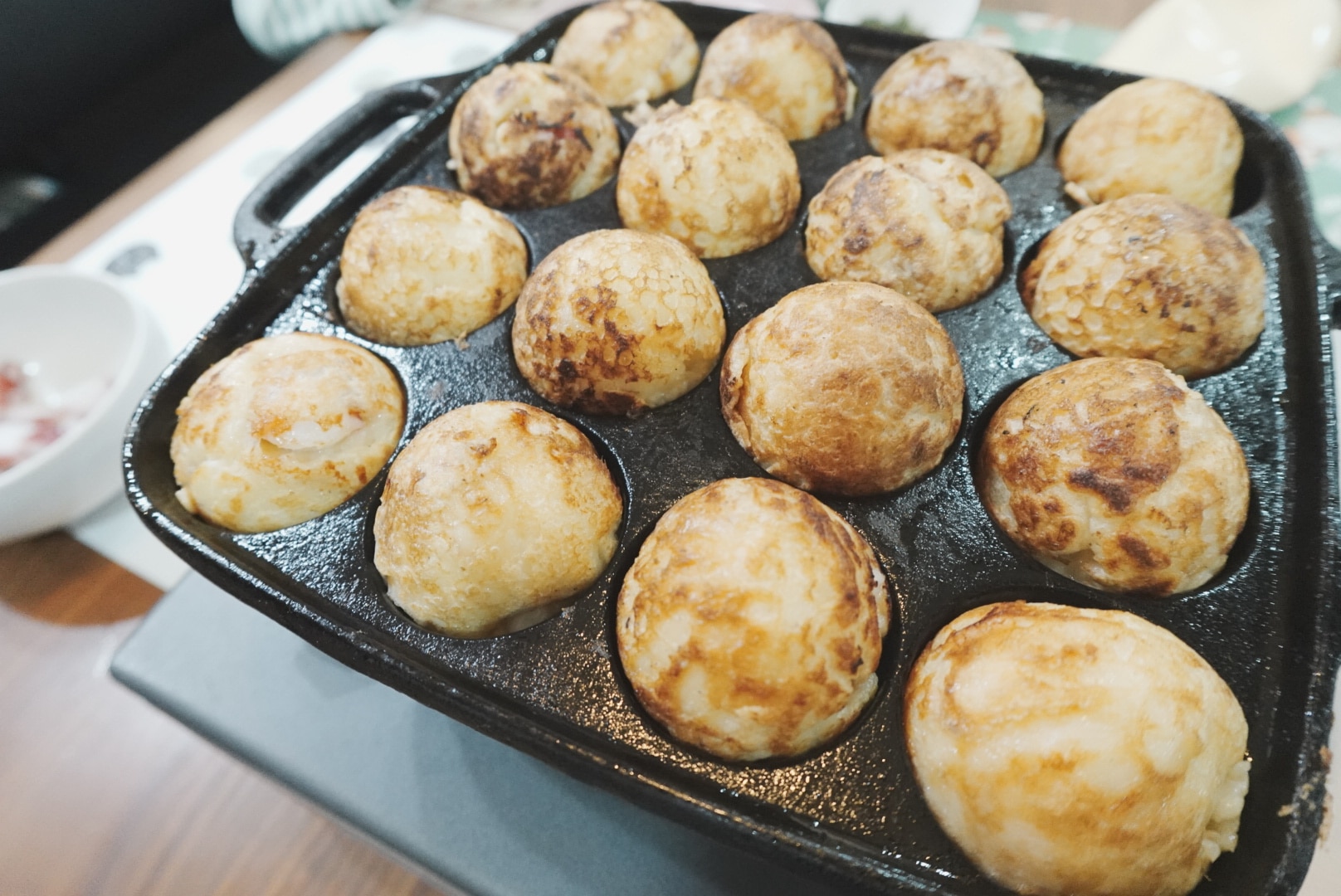 たこ焼き焼いているところ