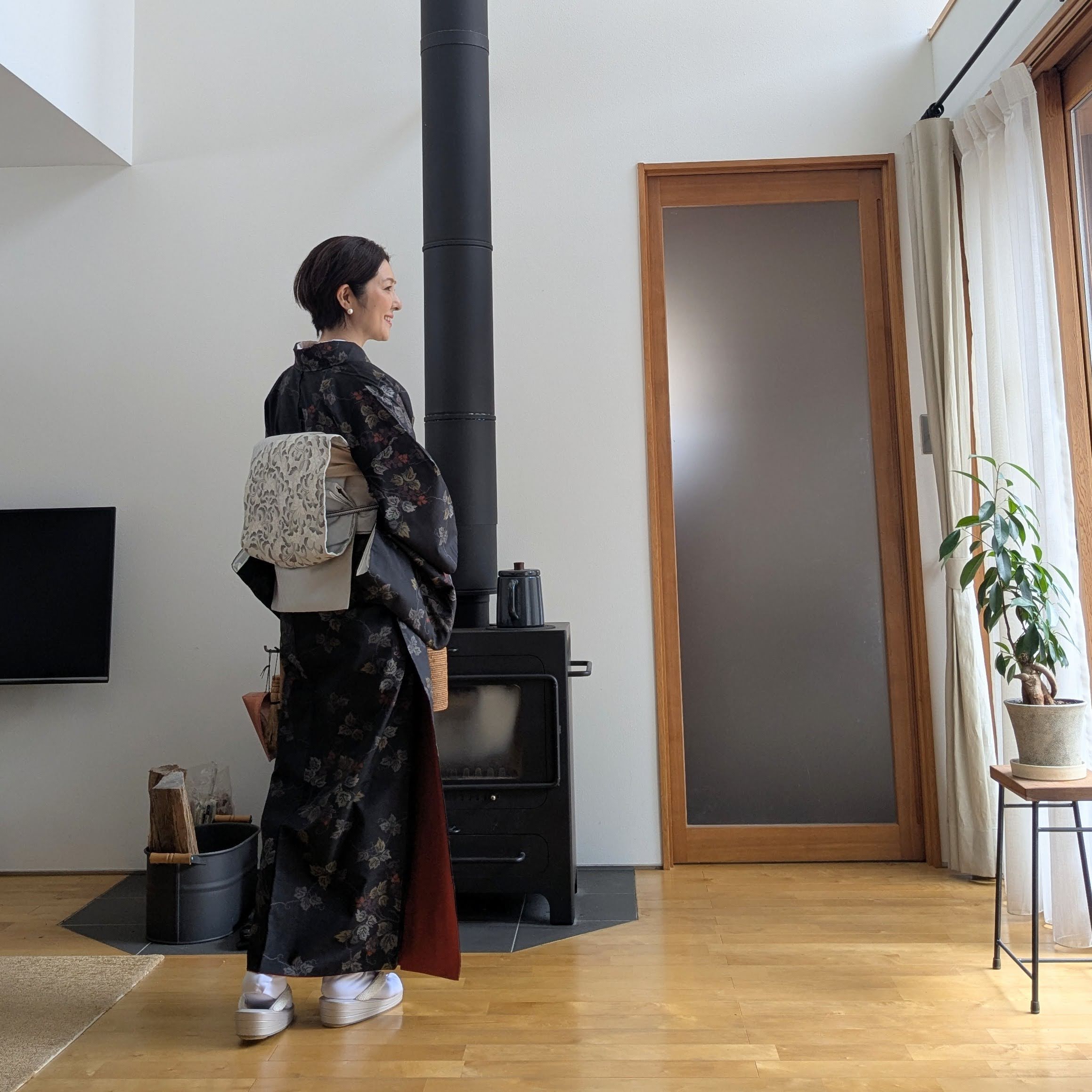 大島紬、後ろ姿