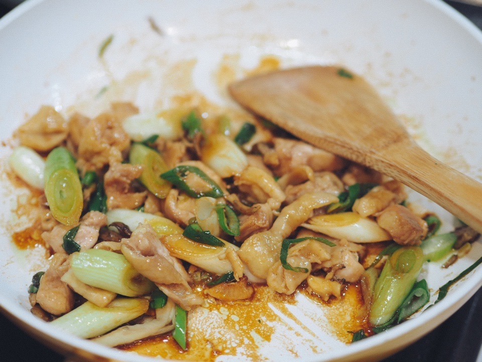 おしょゆの味付けで炒める