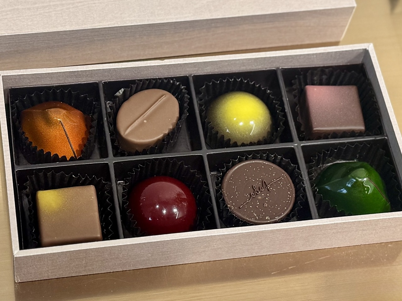 サロショ2026おすすめ「ショコラティエ マサール バイ トウゴ マツダ ボンボンショコラボックス トーゴ ¥5400」