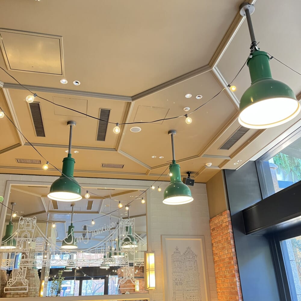 A16 丸の内　ランチ