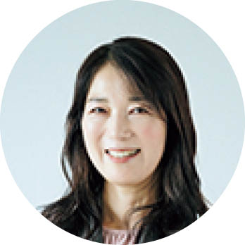 部長　カーライフジャーナリスト
まるも亜希子さん