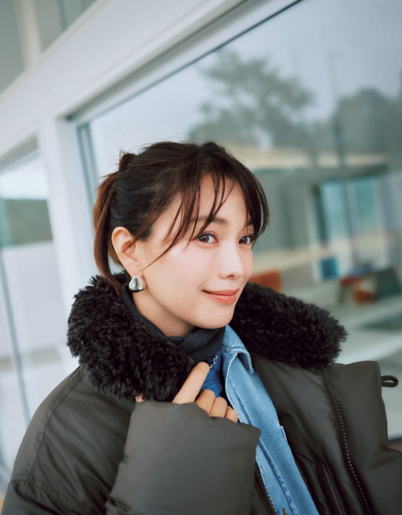 ダウンコーデ 蛯原友里さん