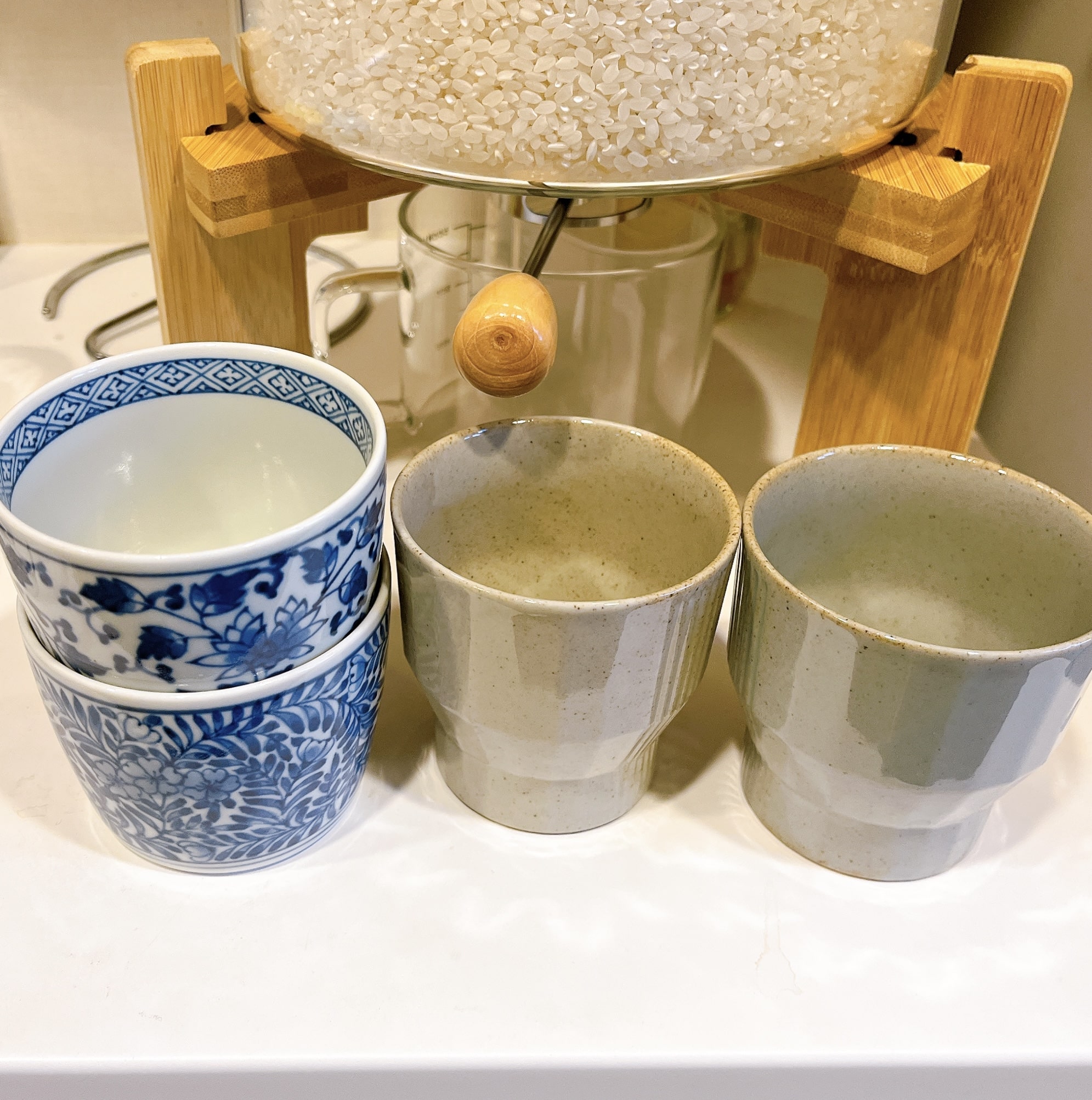 波佐見焼湯呑２色セット