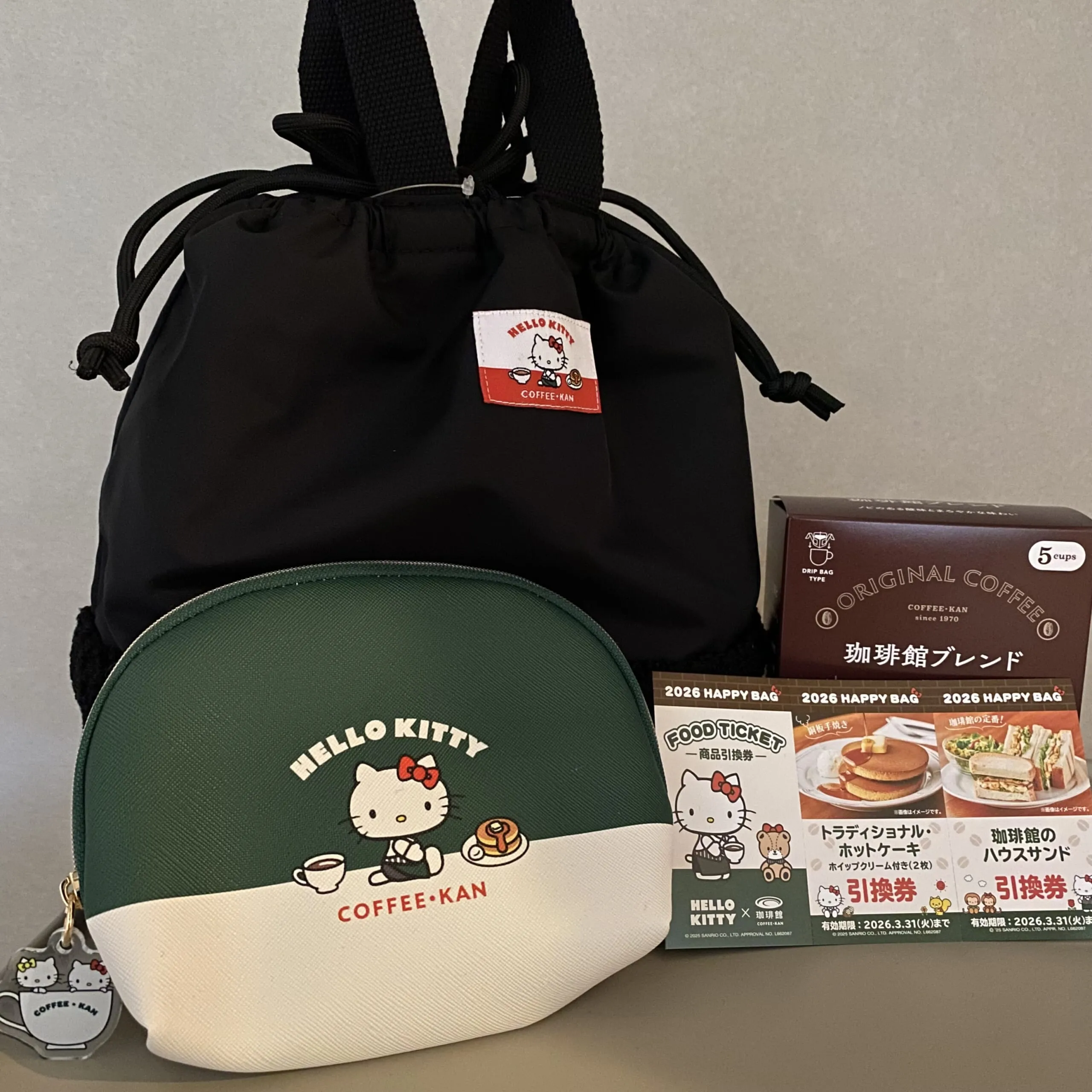 【珈琲館】「ハローキティ×珈琲館 ハッピーバッグ2026」中身