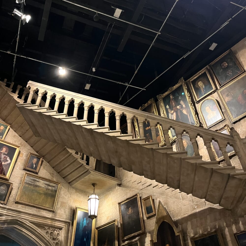 ハリー・ポッター　スタジオツアー東京　階段