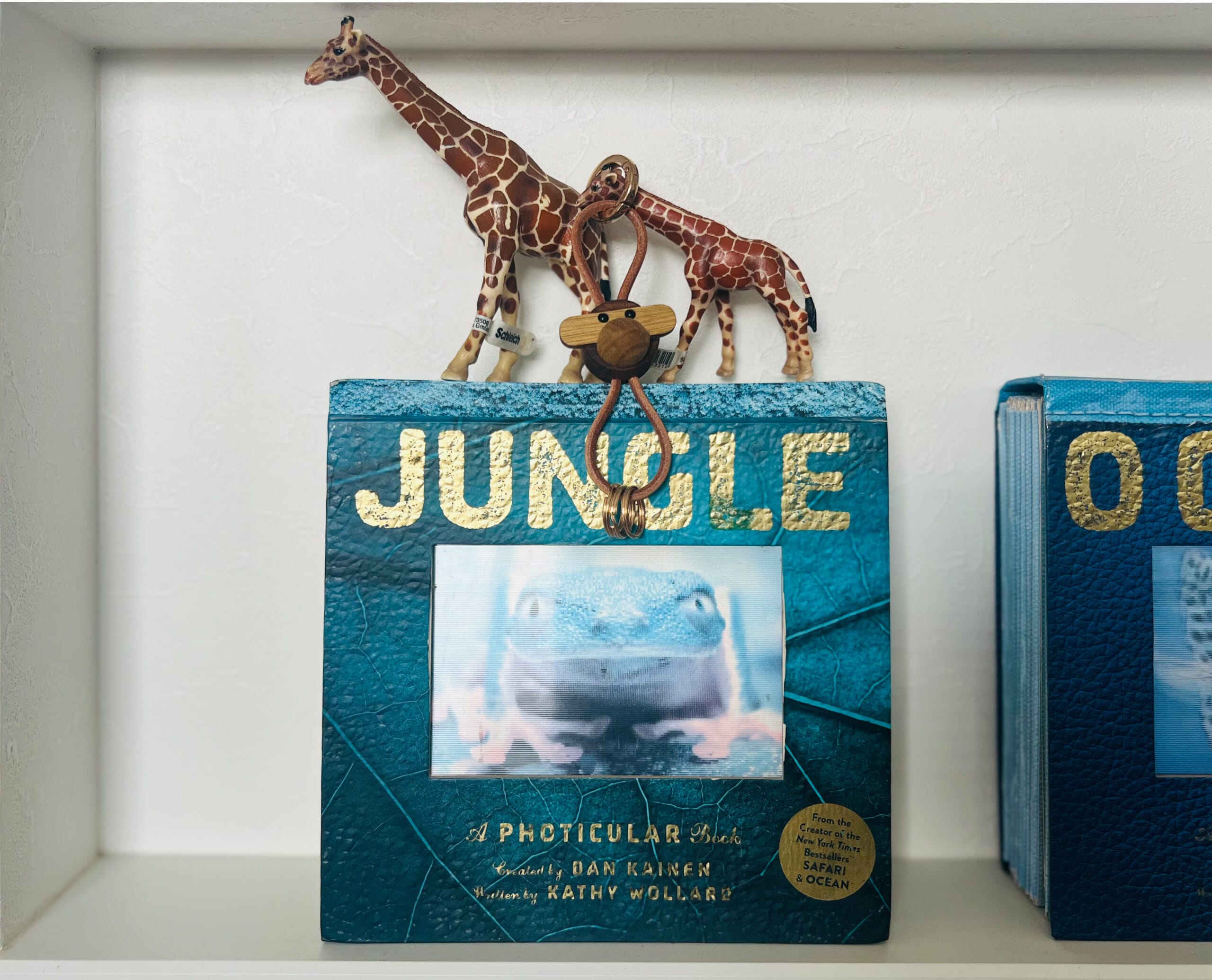 【Kay Bokesen/カイ・ボイスン】モンキーフィギアキーホルダーは大人が持ちたい北欧雑貨 TBicoco