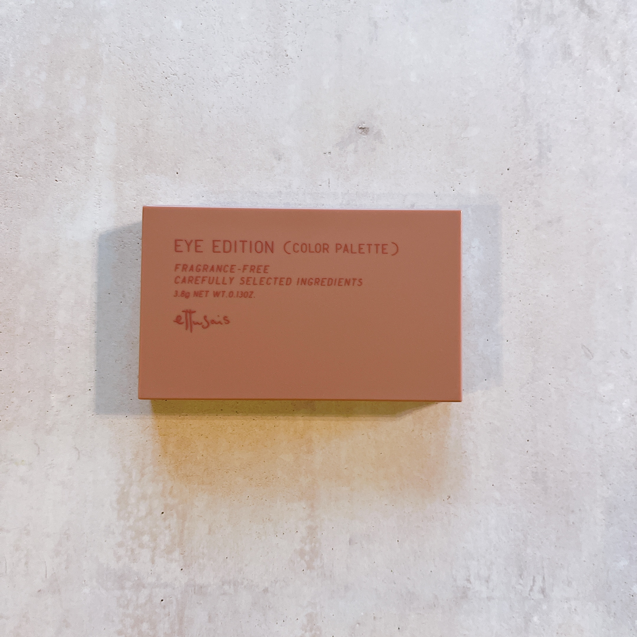 エテュセ　アイシャドウ