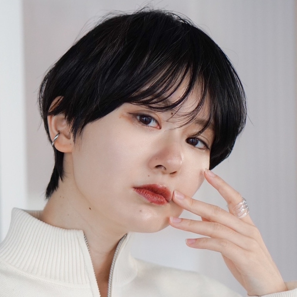 ツヤと抜け感たっぷり【コンパクト大人ショート】アザーカット01