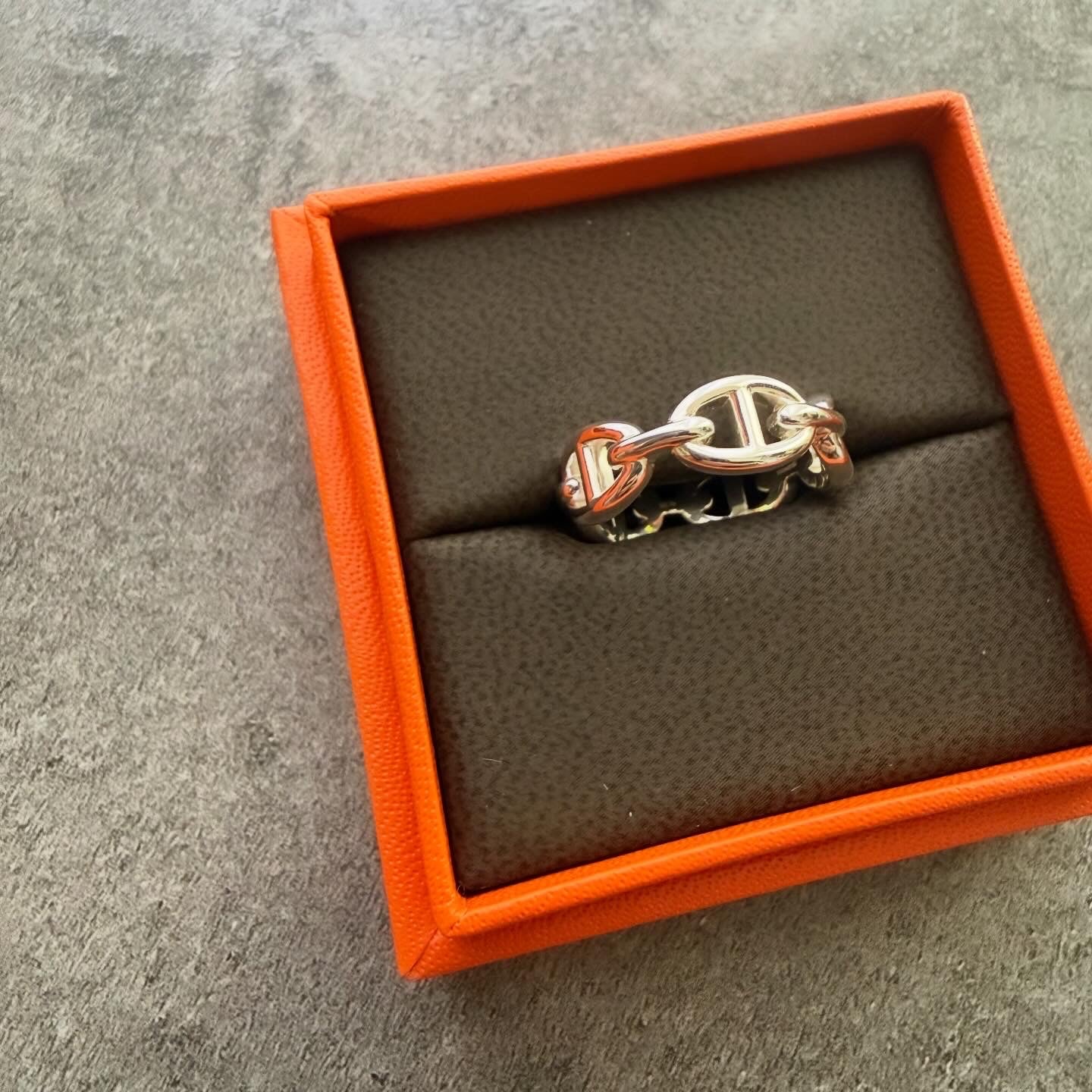 エルメス シェーヌ・ダンクル・アンシェネ リング