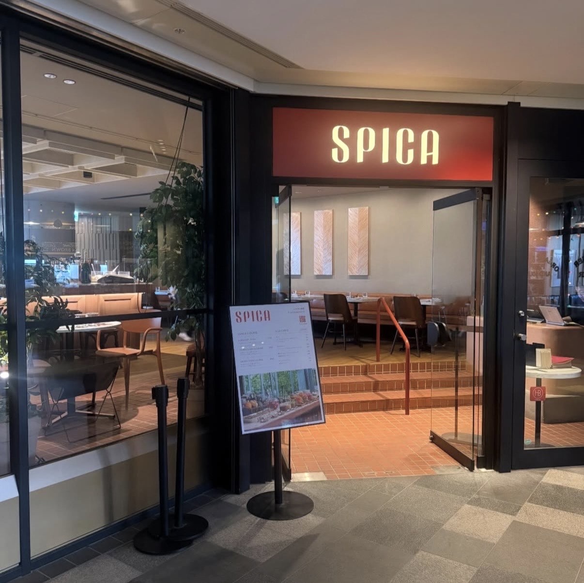 SPICA 表参道ヒルズ店