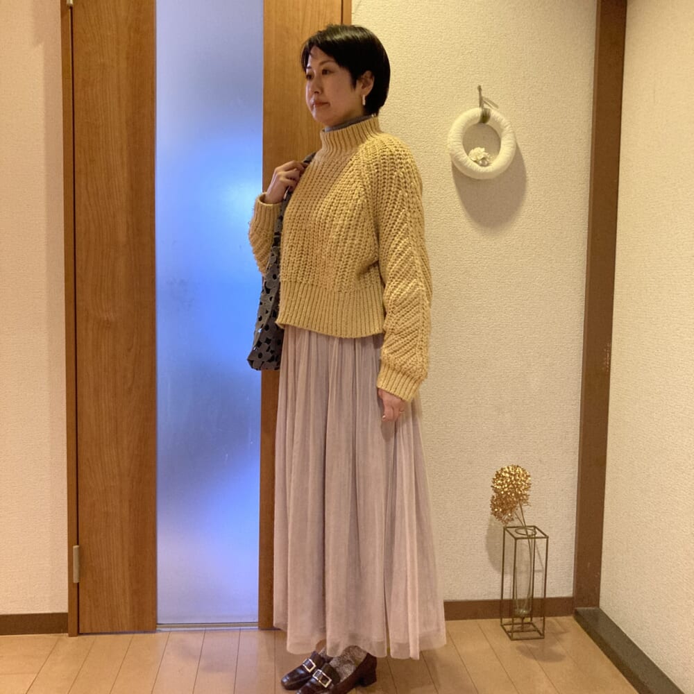 LUCA｜リバーシブルチュールプリーツスカート　イエローセーター　H&M