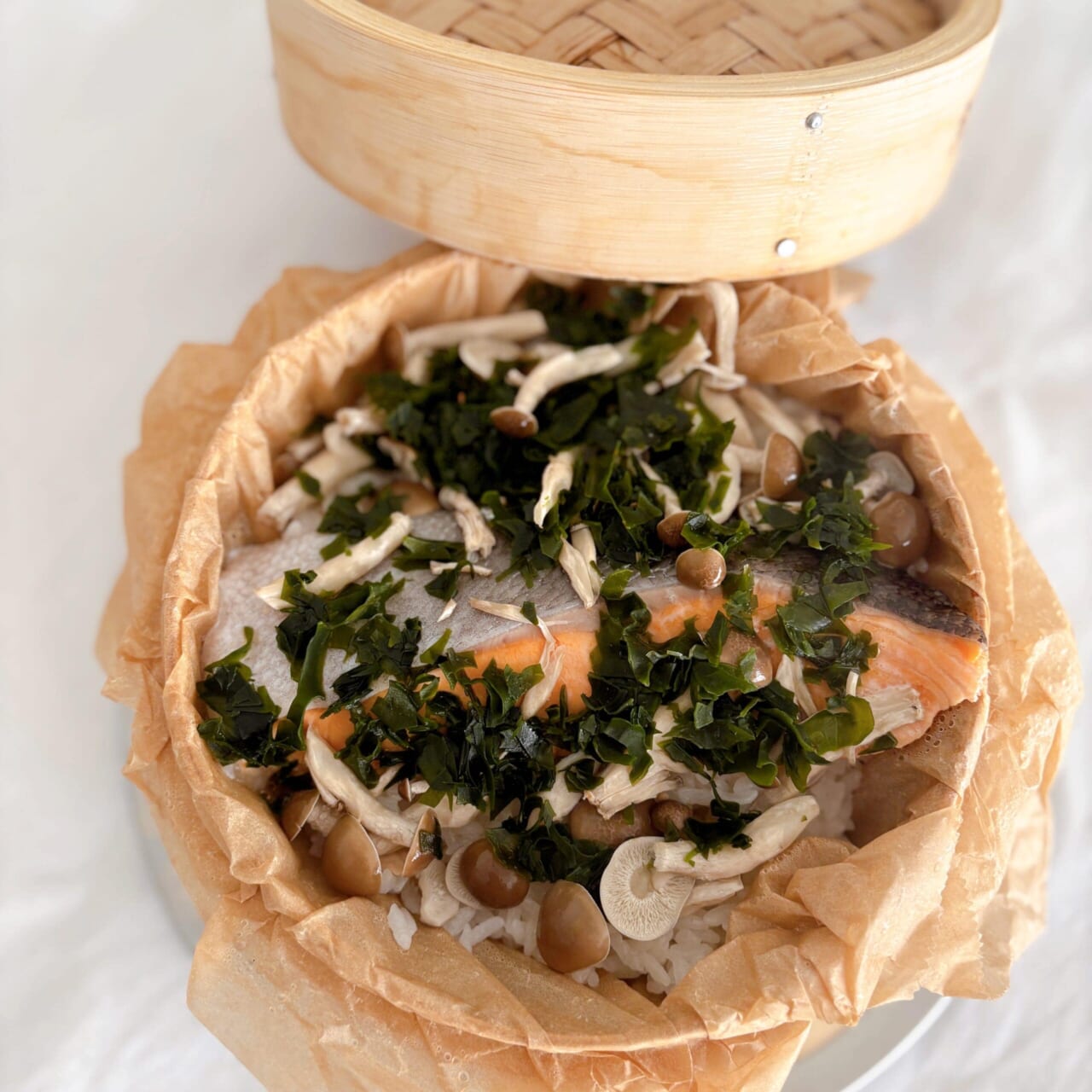 蒸篭　炊き込みごはん　わかめ