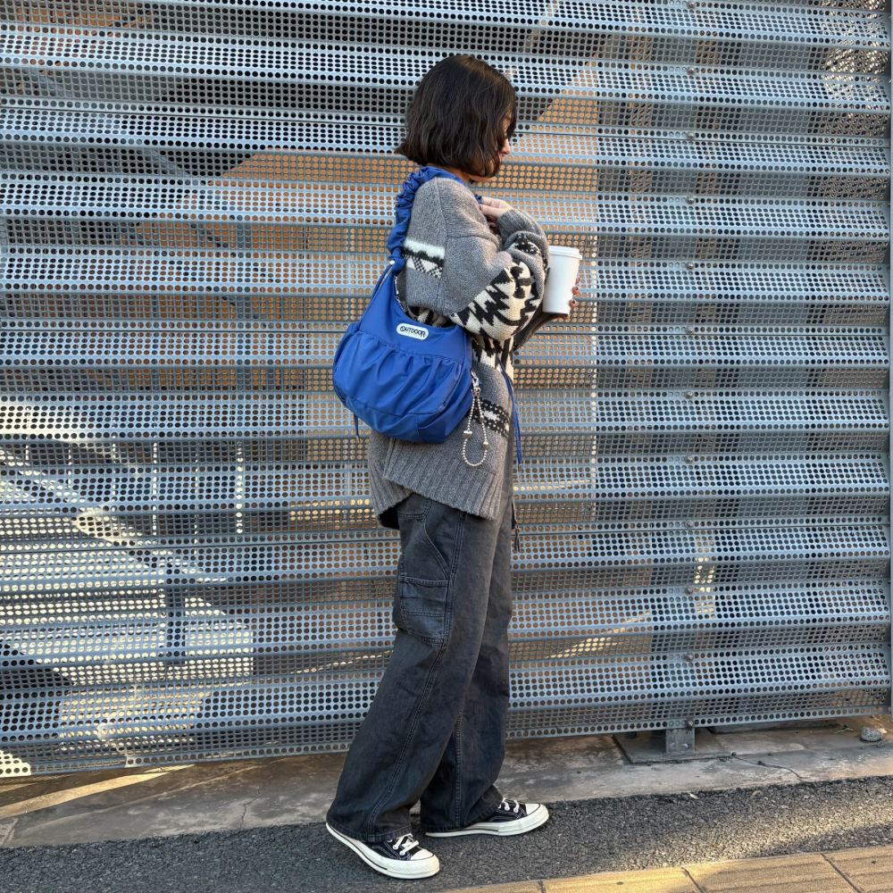 LEE別注OUTDOOR PRODUCTS×100人隊おでかけ部 可愛げ2Wayギャザーショルダー　使用写真　ドライブ　おでかけ