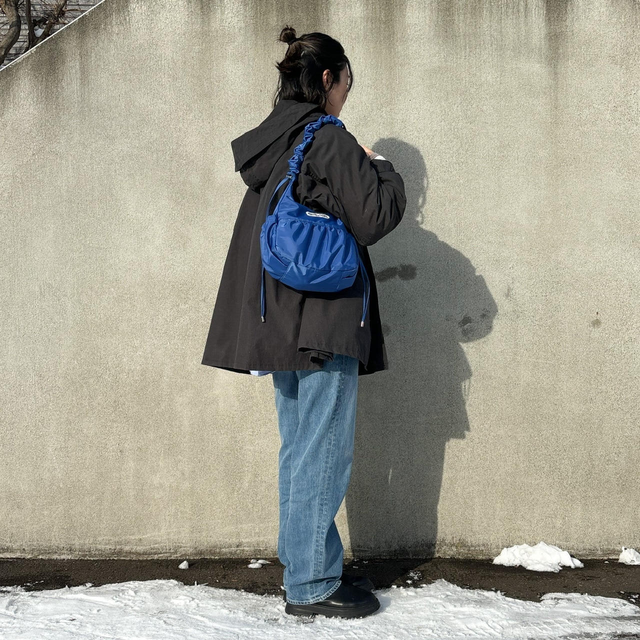 LEE別注OUTDOOR PRODUCTS×100人隊おでかけ部 可愛げ2Wayギャザーショルダー　使用写真　肩掛け