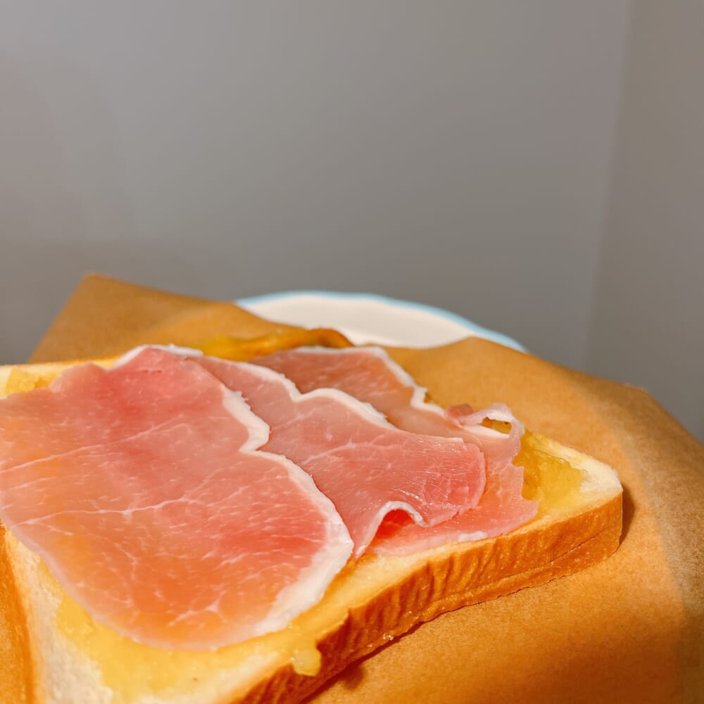 LEEレシピ　小堀紀代美　栗きんとんと生ハムのサンドイッチ