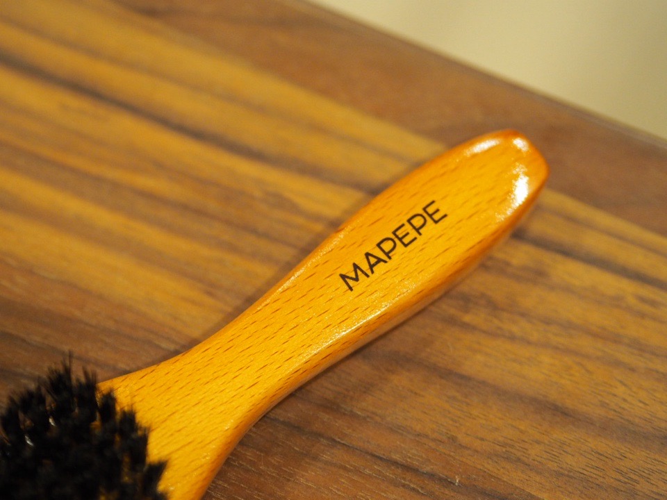 マペペのヘアブラシのハンドル部分