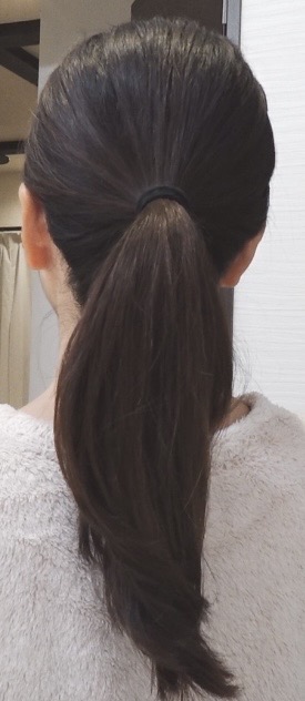 うしろからみたまとめ髪