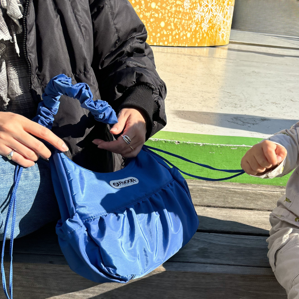 LEE別注OUTDOOR PRODUCTS×100人隊おでかけ部 可愛げ2Wayギャザーショルダー　チェックシャツ　電車でおでかけ