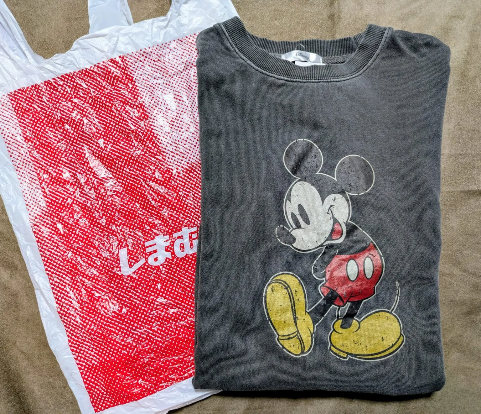 しまむら　ヴィンテージ風のミッキー柄スウェット