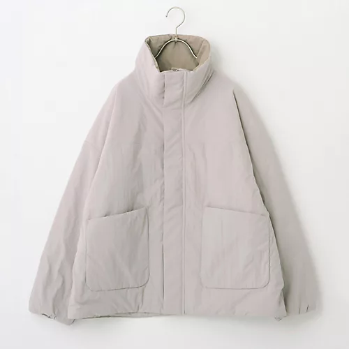 12closet【洗える】【撥水】【蓄熱】軽量中綿ショートブルゾンを試着