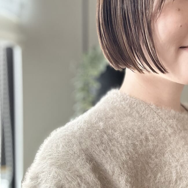 前髪ありのミニボブ