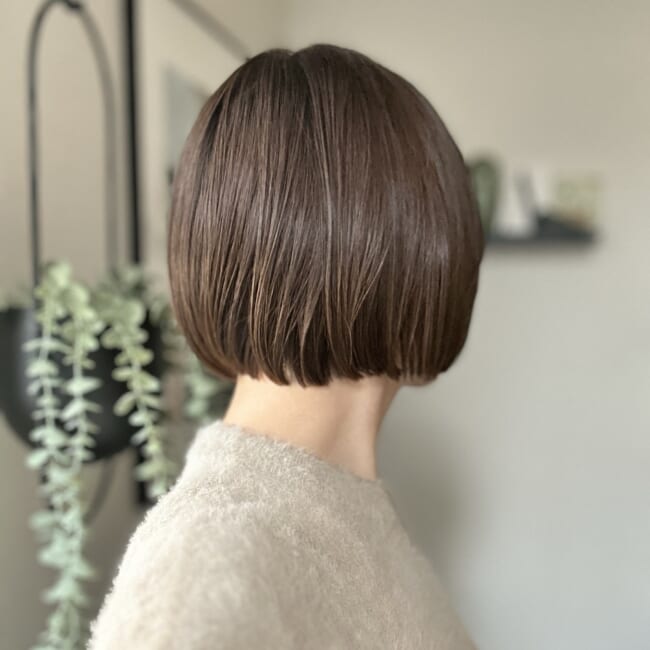 前髪ありのミニボブ