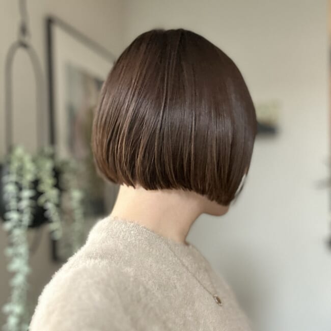 前髪ありのミニボブ