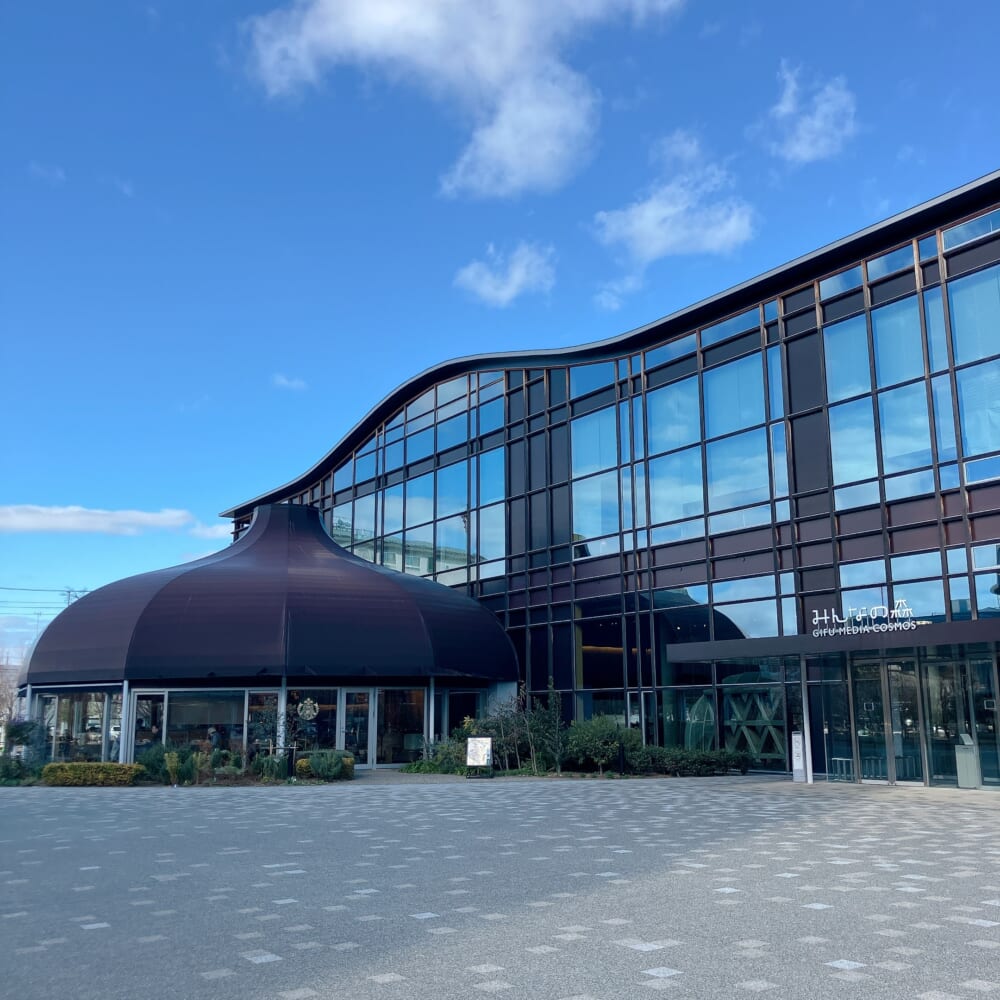 岐阜　図書館１