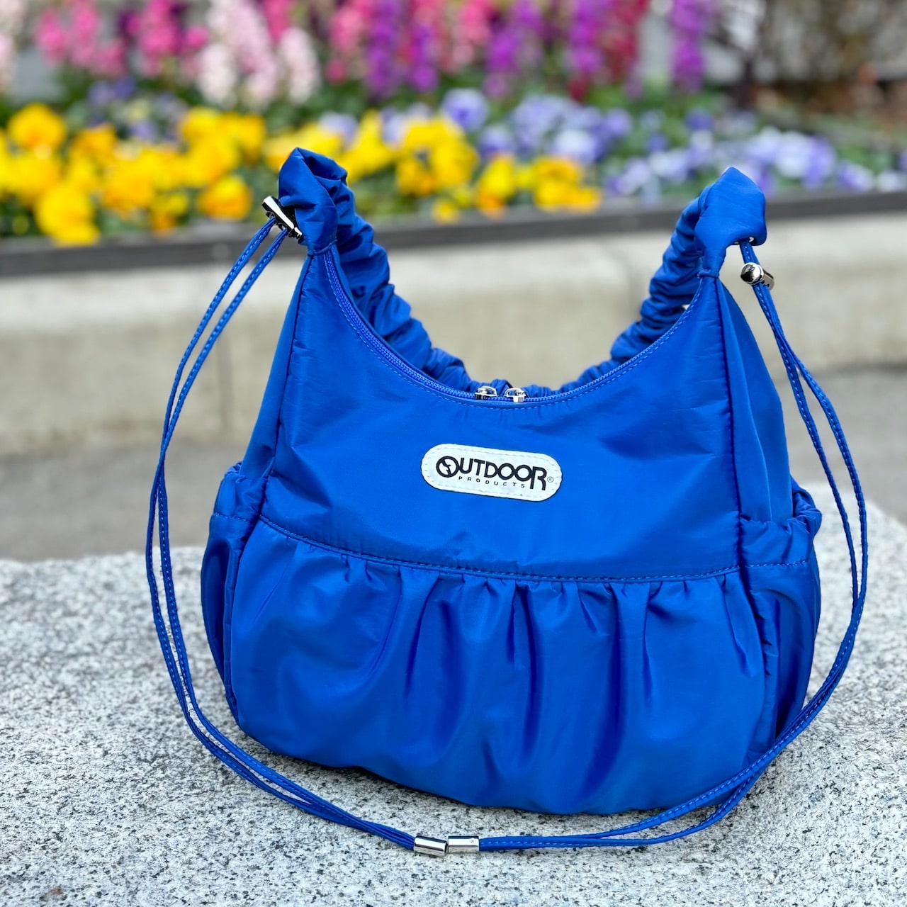 LEE別注OUTDOOR PRODUCTS×100人隊おでかけ部 可愛げ2Wayギャザーショルダー