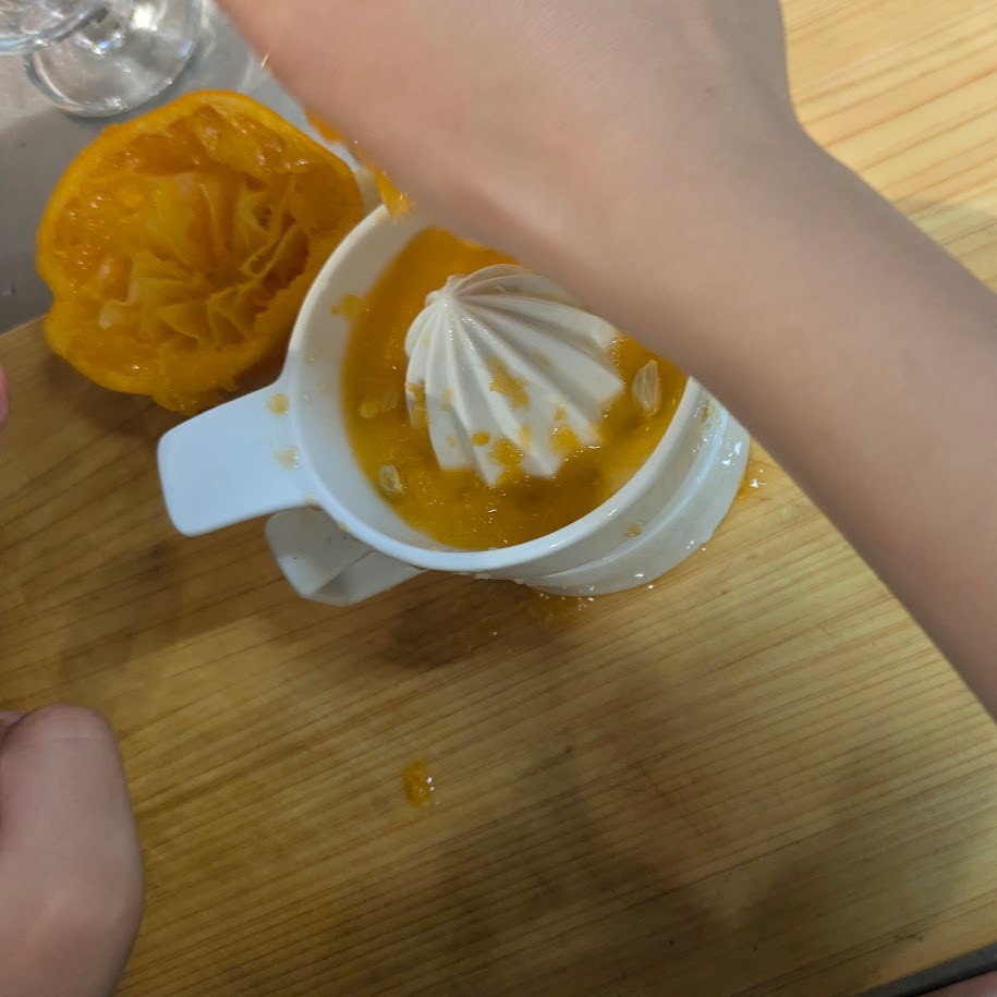 手絞りジュース こどもクッキング ミカン編