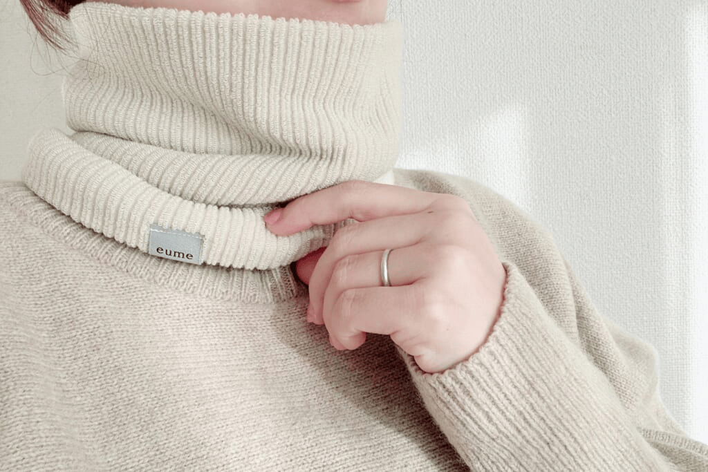eume（イウミー）「ネックウォーマー」着用例