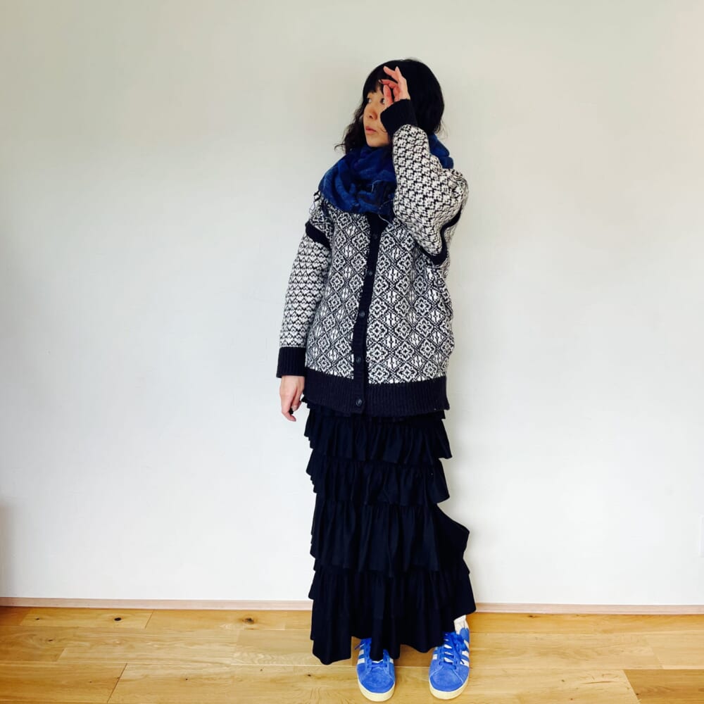 FREAK'S STORE ジャガード切替コットンニットカーディガン EMMEL REFINES　EM ティアードフリル ニットスカート adidas Originals　JABBAR LOW ATMOS
