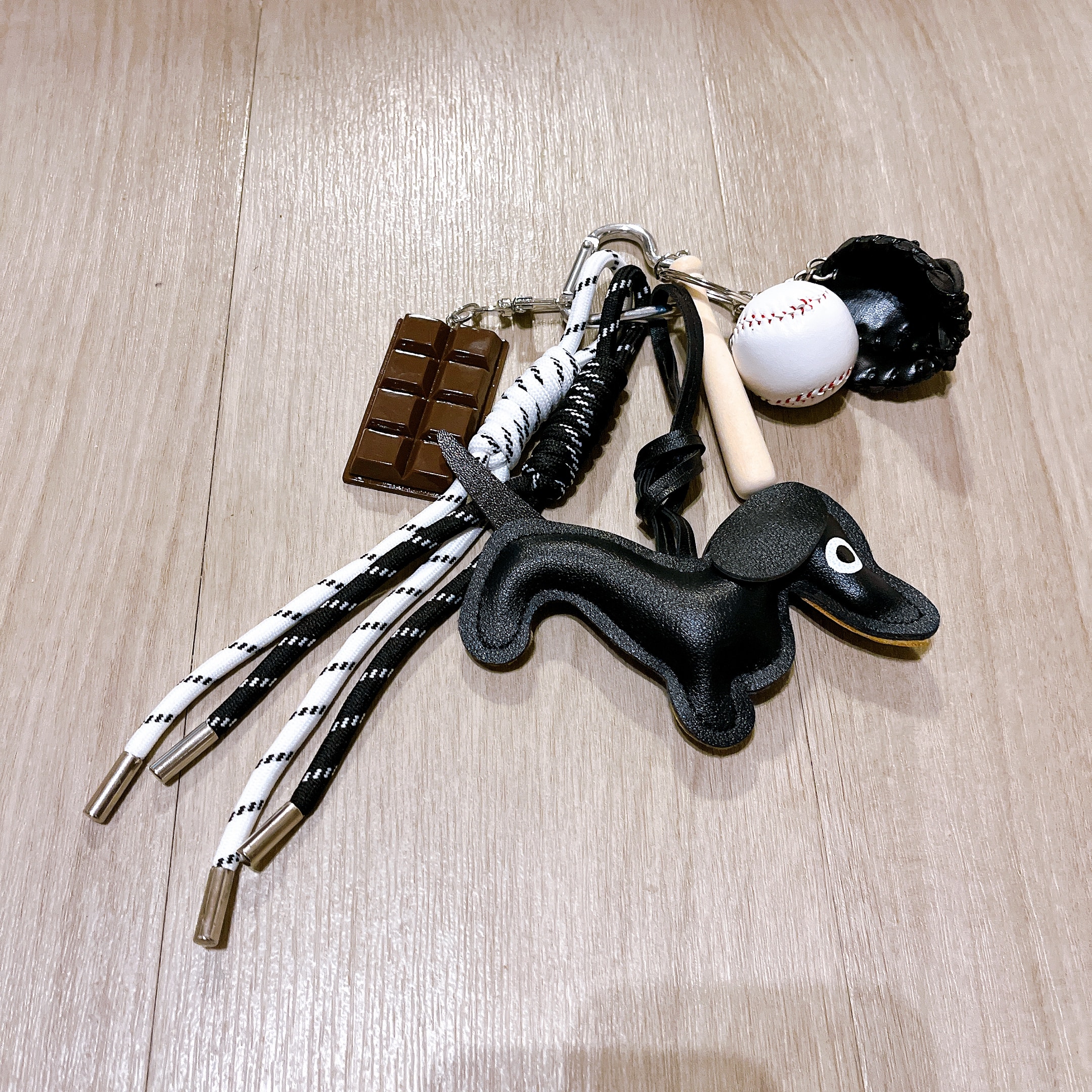 チャーム（LAKOLE）