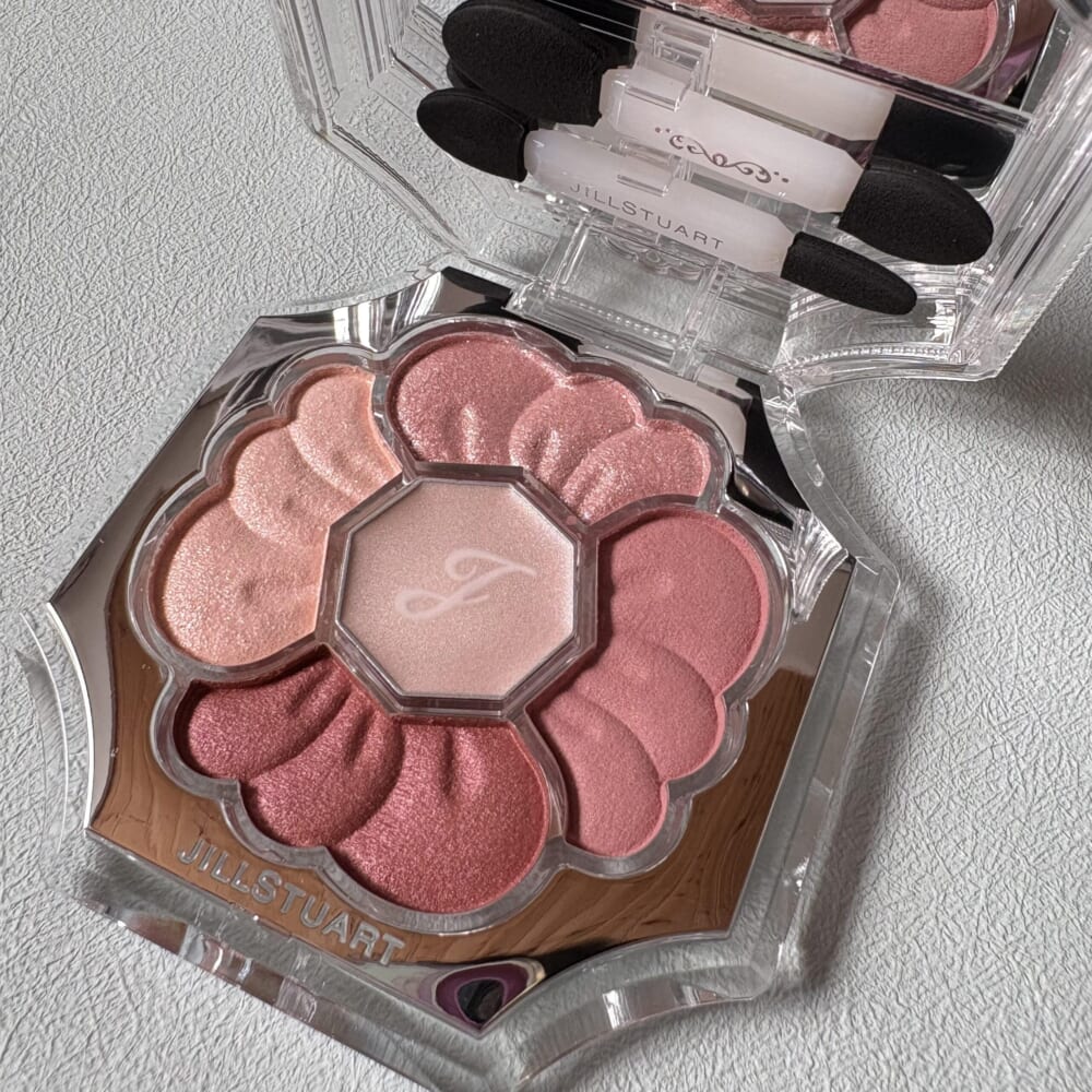 ジルスチュアートドレスドブルーム アイズ 02