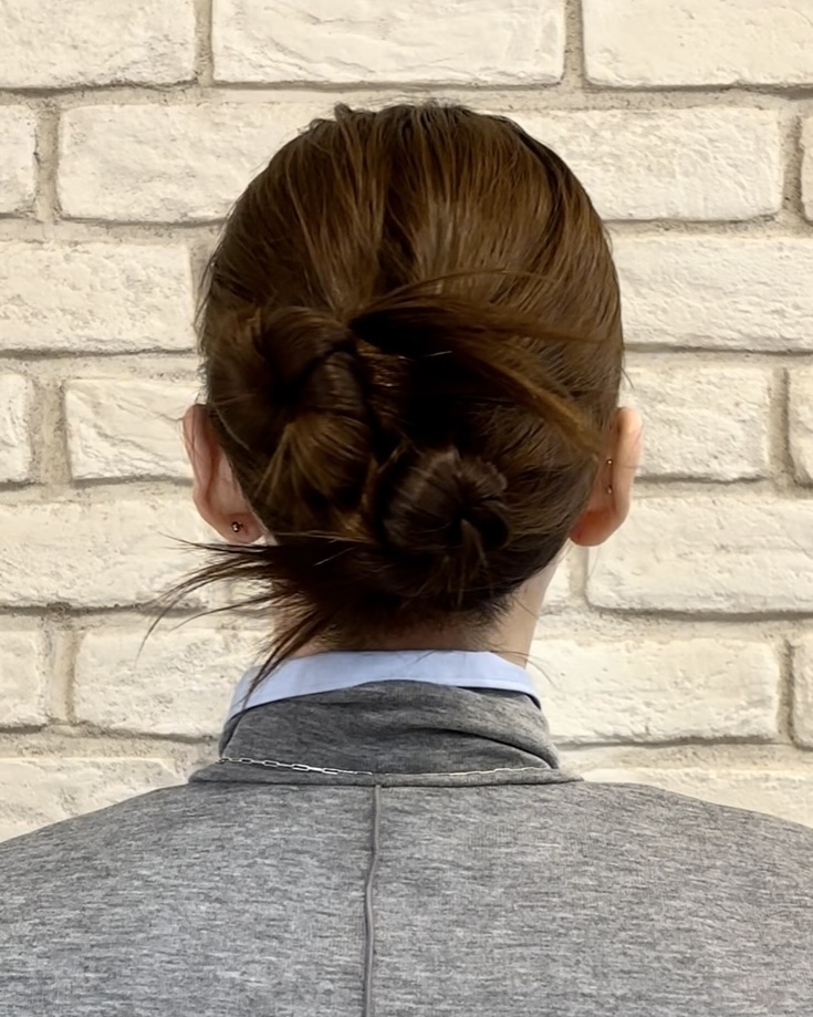 LEEキャラクター 山口友香さんのまとめ髪 低めの位置でアレンジ