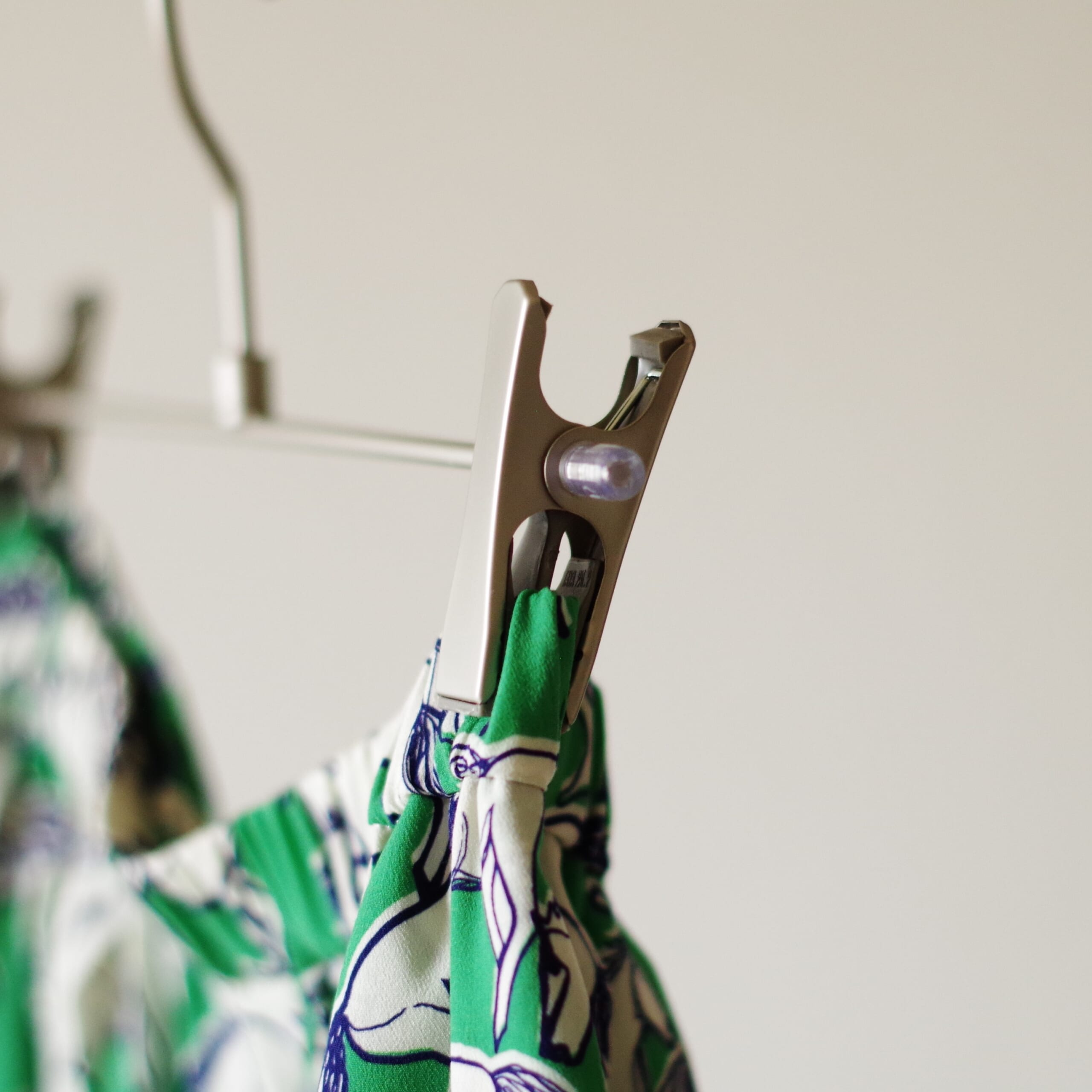 TAYAのボトムハンガー、LOULOU WILLOUGHBY 馬柄スカート