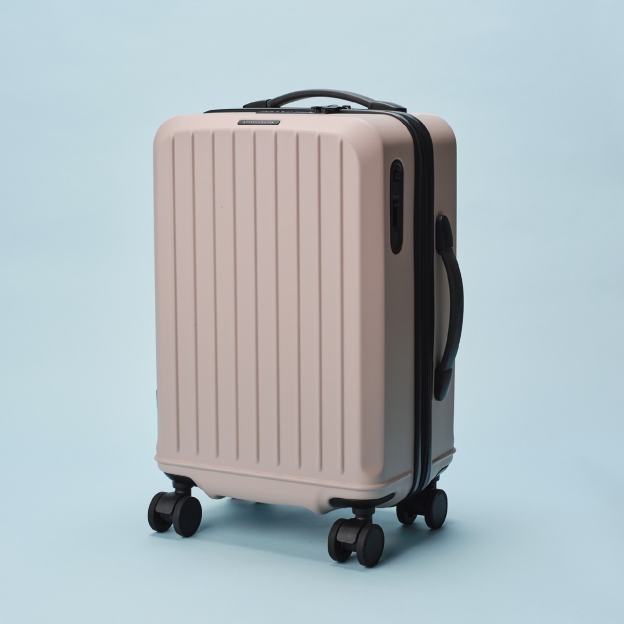 ACE×Afternoon Tea共同開発のスーツケース