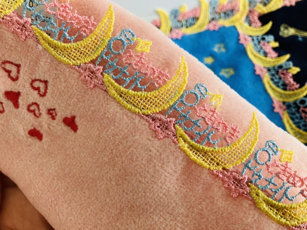 近沢レース
ときめきトゥナイト
タオルハンカチ