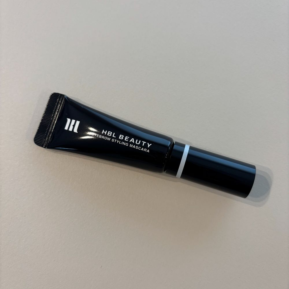 アイブロウ　HBL　コスメ