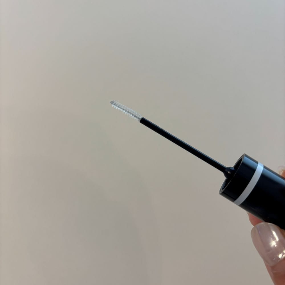 マスカラ　眉　コスメ