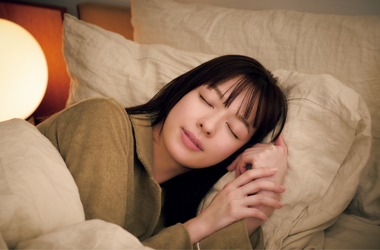 眠っている間も保湿ケアをして備える森 絵梨佳さん