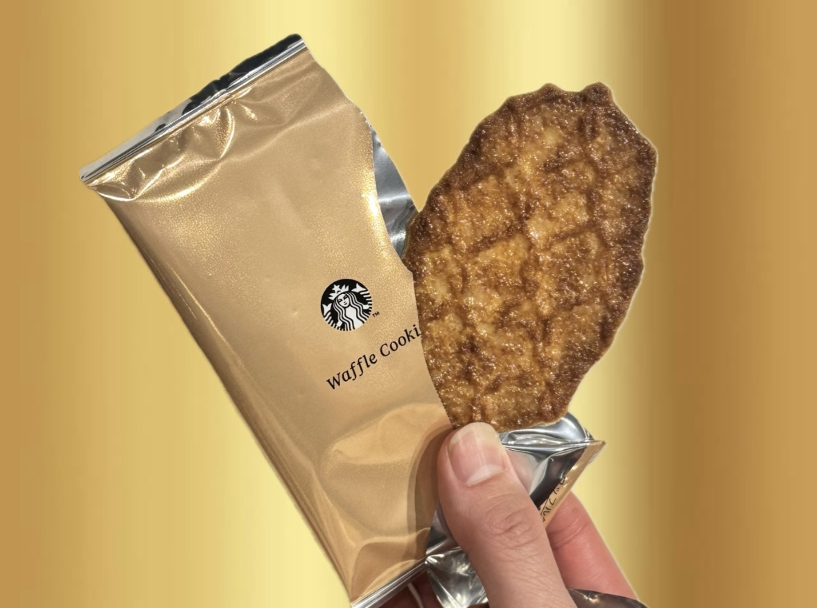 カカオ & ストロベリー ムース フラペチーノ®　ワッフルクッキー