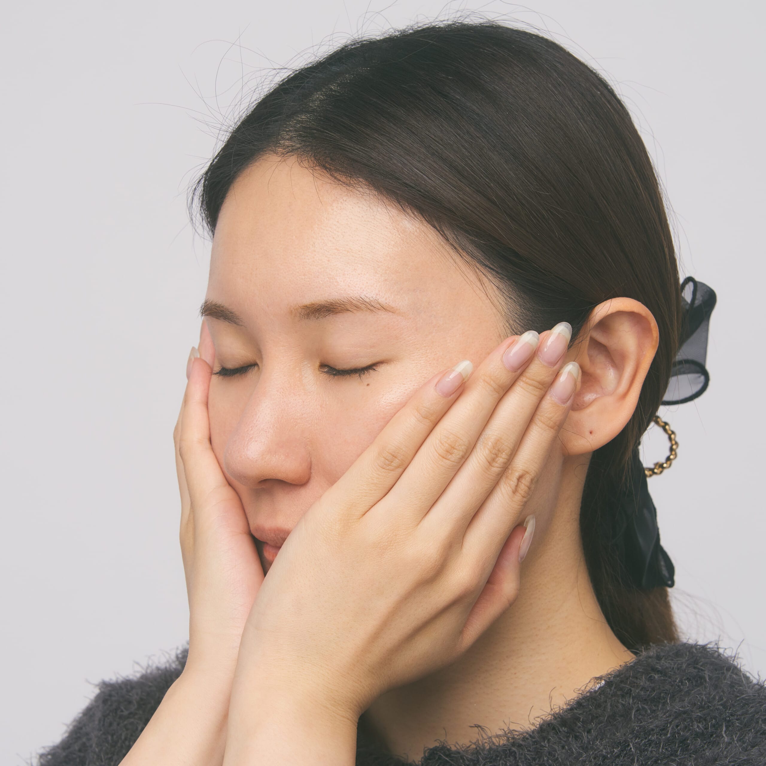 ホワイトショット クリアスキンローションを使用しているところ