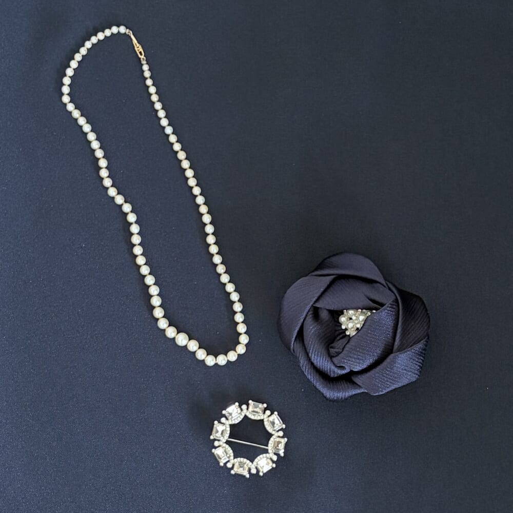 ブローチ ハレの日 卒入学式