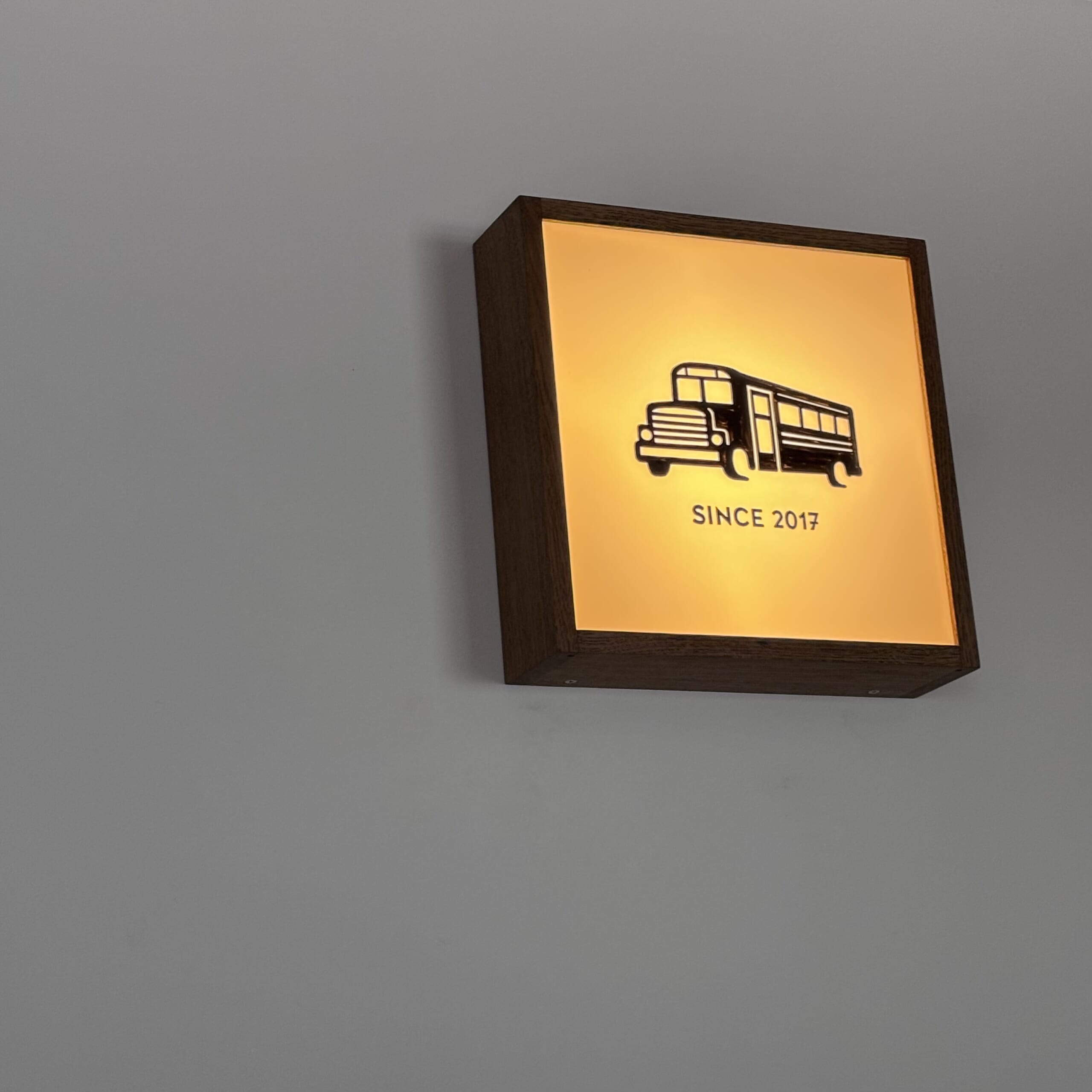 SCHOOL BUS COFFEE STOP NAKAMEGURO