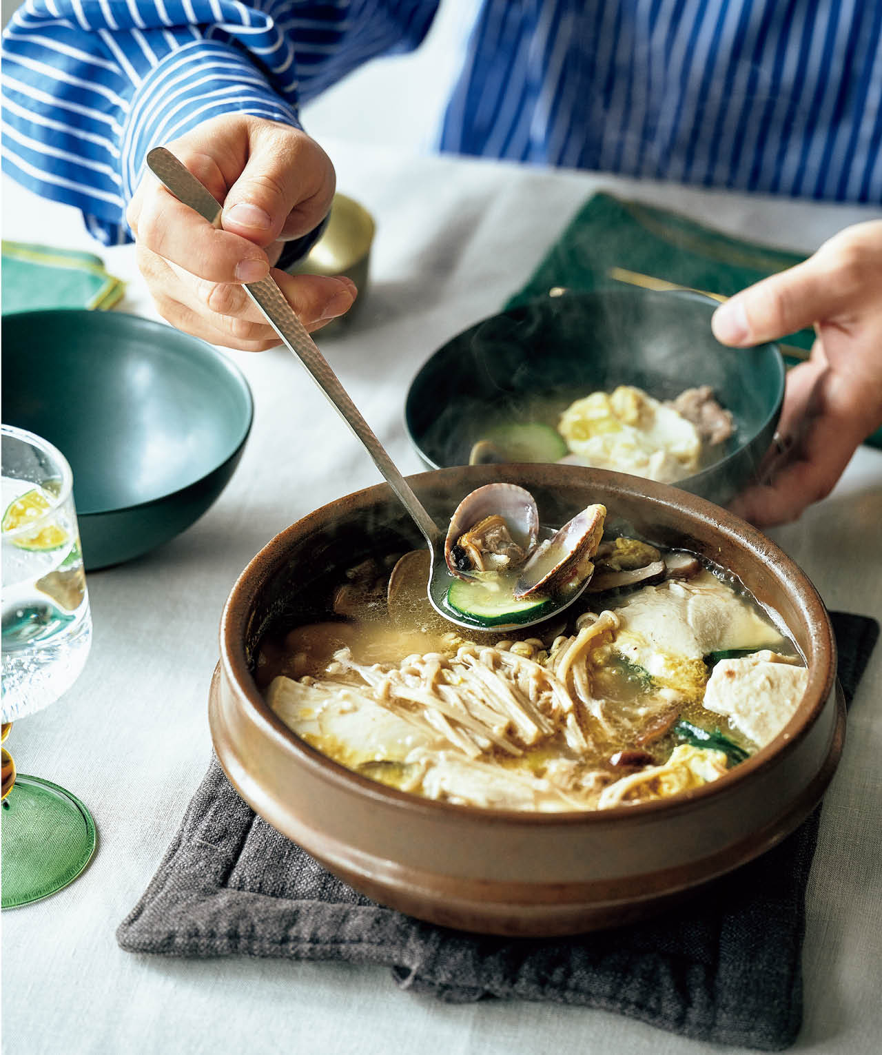 白いスンドゥブチゲ