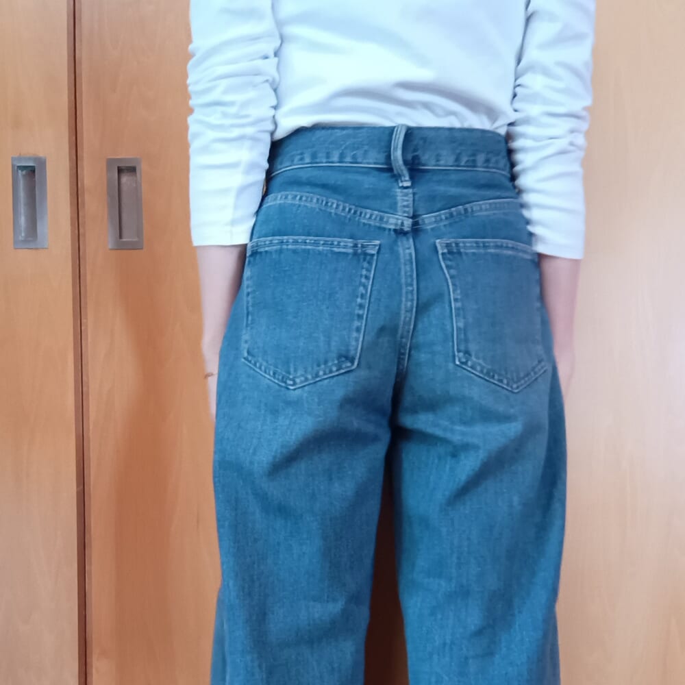 UNIQLO バギーカーブジーンズ