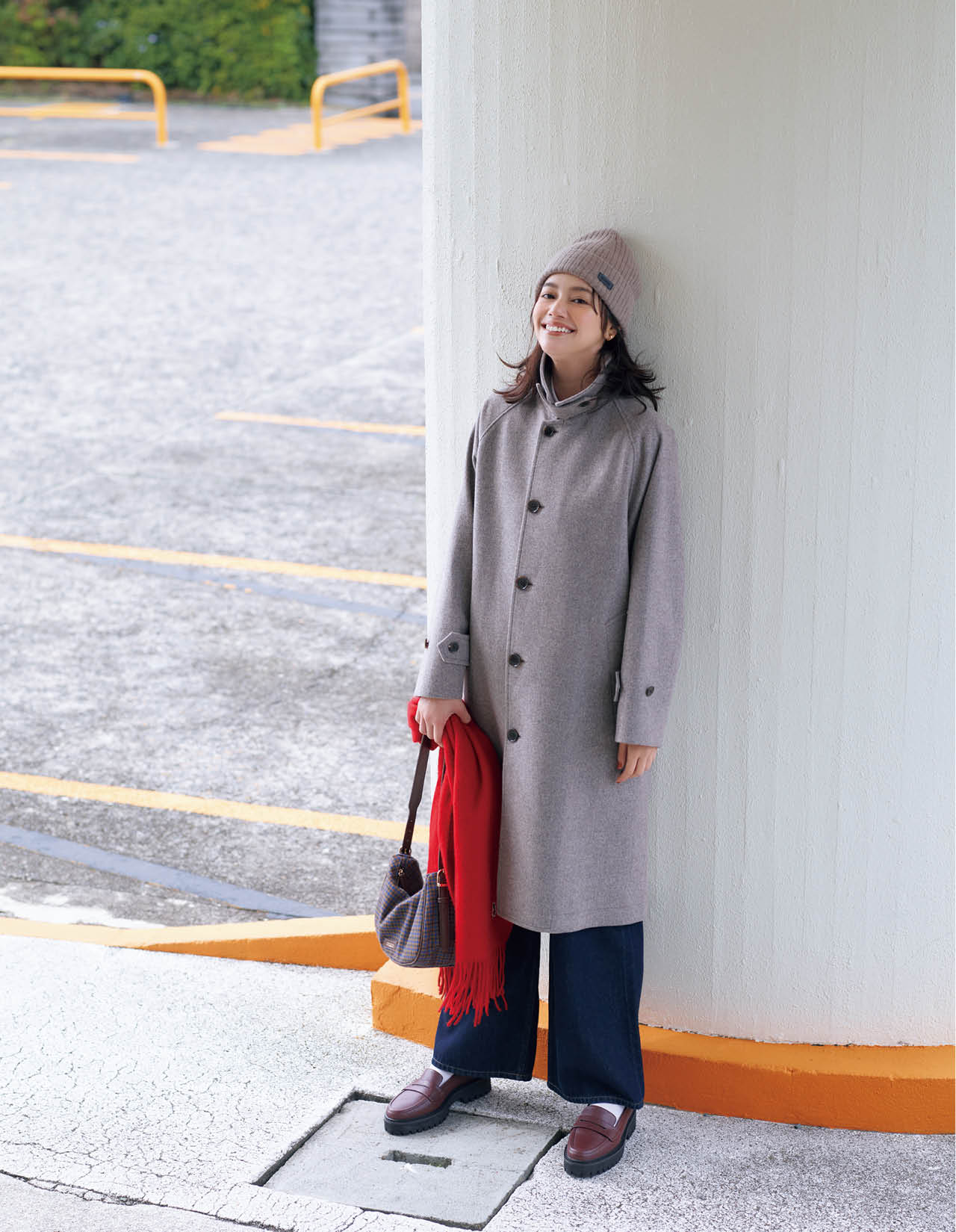 岸本セシルさんのCOSWAY［コズウェイ］アウターコーデ