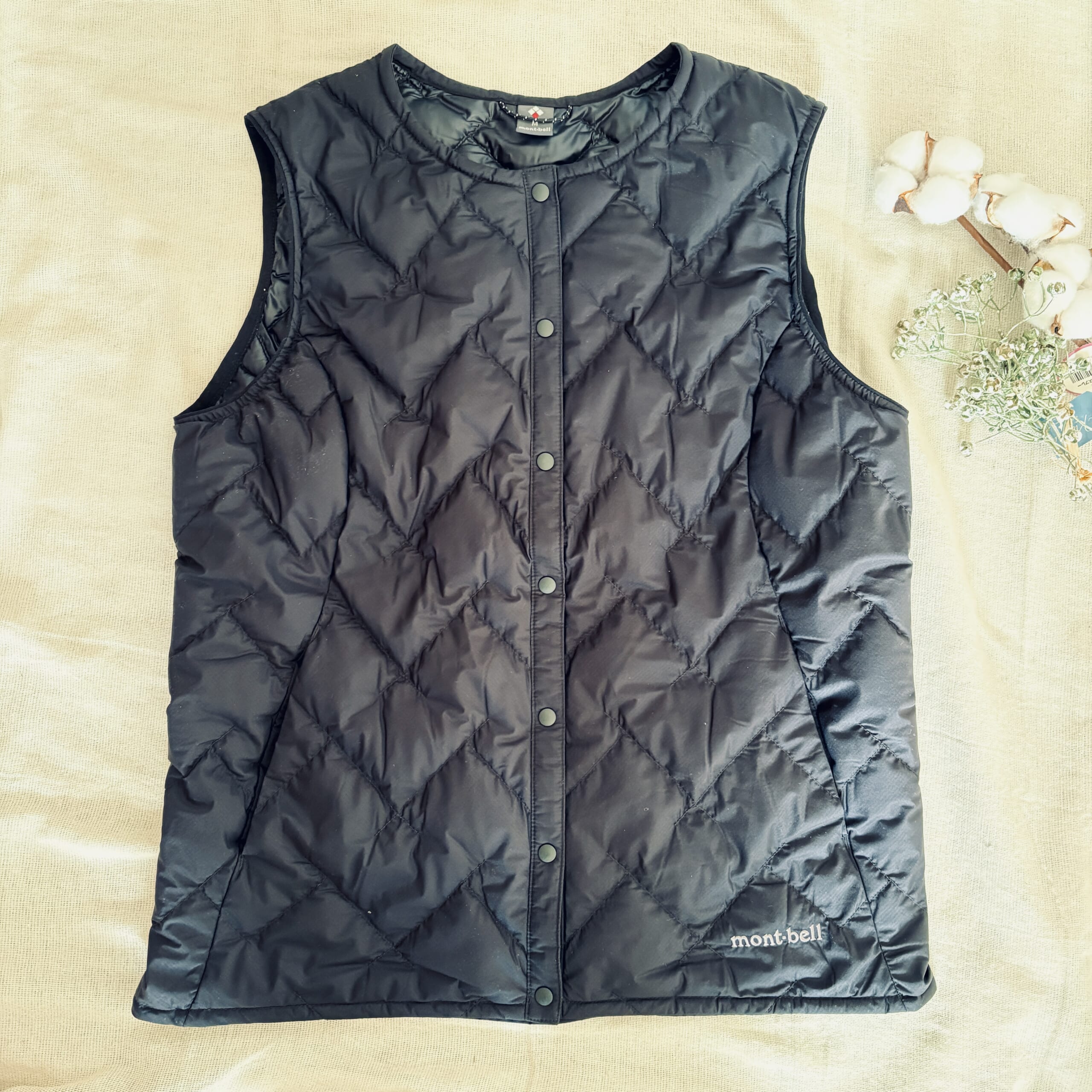 モンベル　ダウンベスト　mont-bell